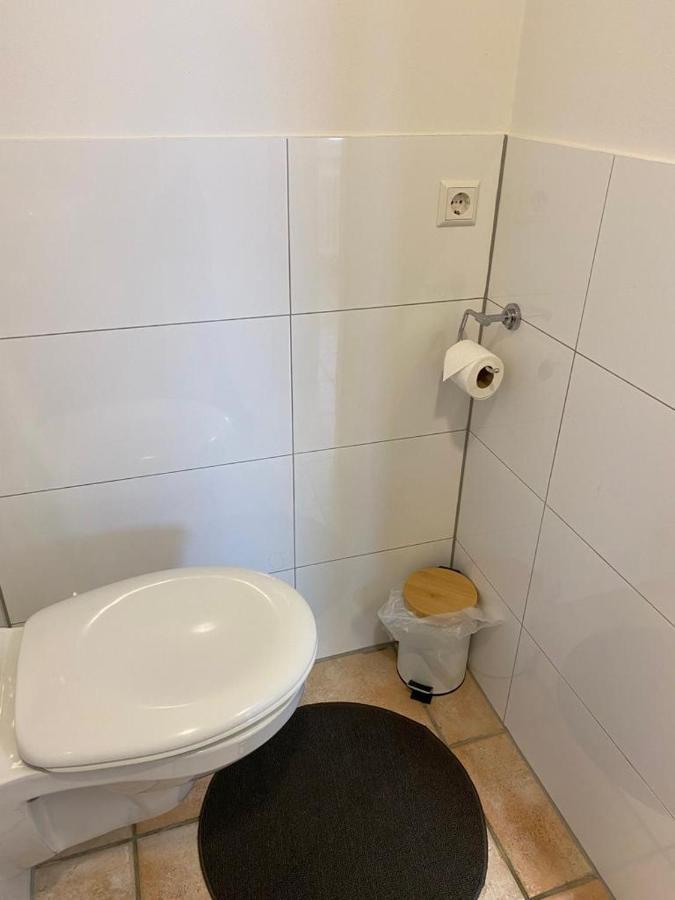 Ferienwohnung Monteurzimmer Karlsruhe Ngoại thất bức ảnh